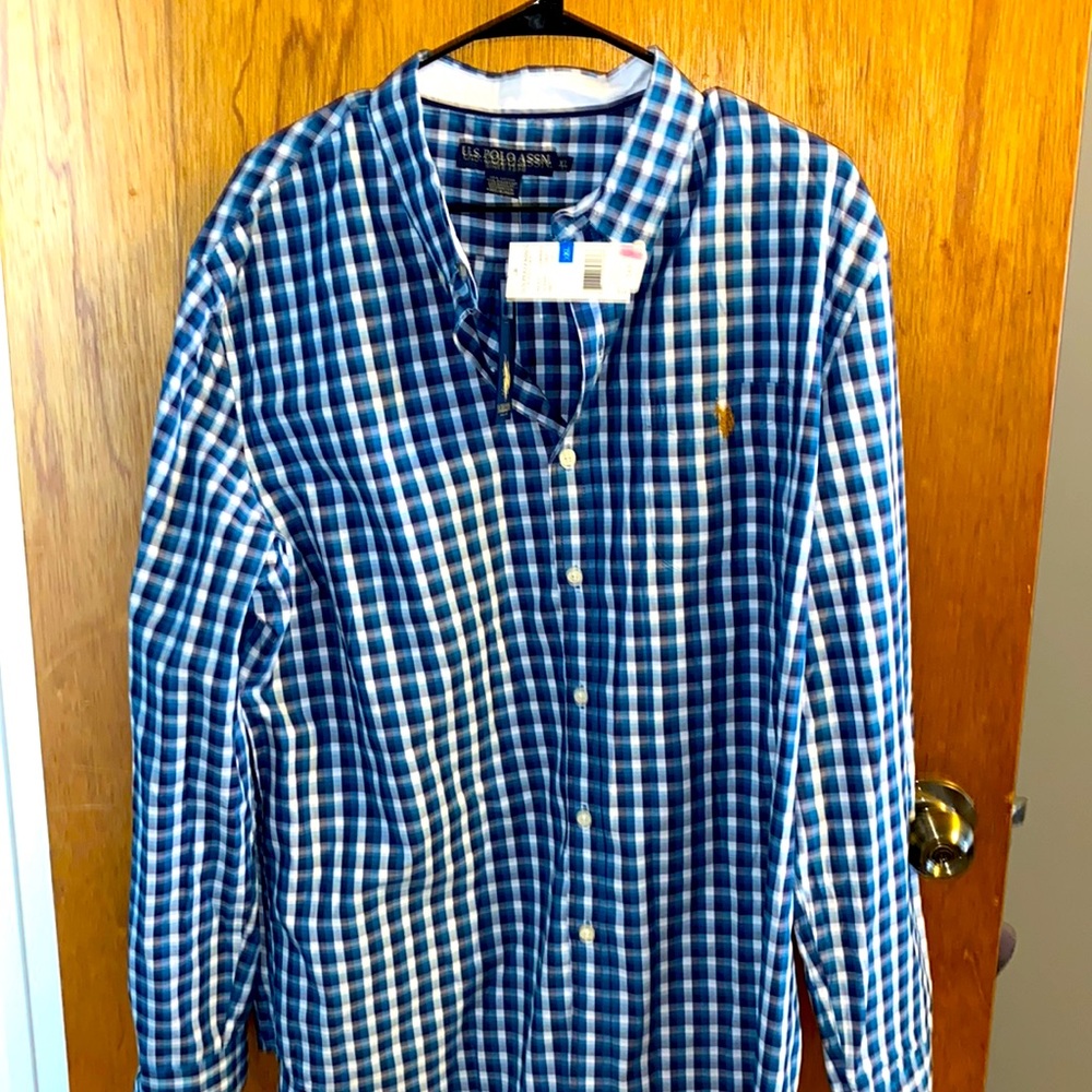 Mens XL button down shirt